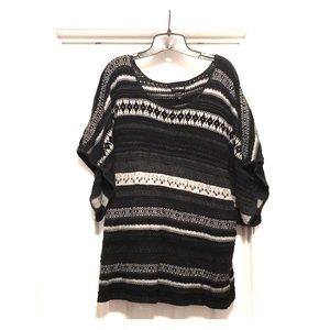 Black/Gray Sweater from Lane Bryant. Size 22/24W